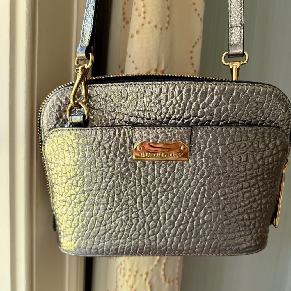 Burberry Metallic Silver Heritage Grain Harrogate Crossbody Bag Gold Hardware
